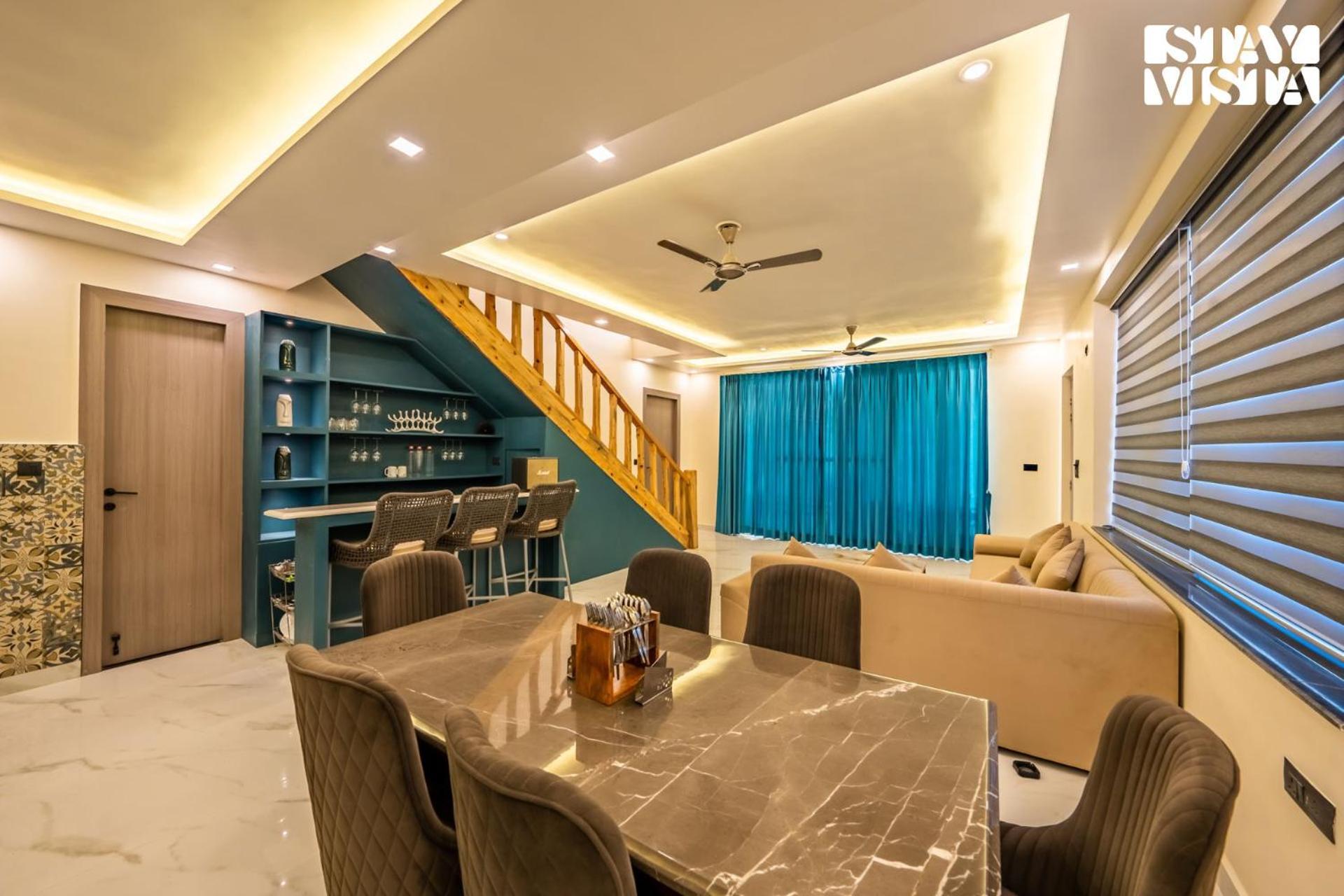 Stayvista At Sunset Springs With Pool & Views 奈尼塔尔 外观 照片