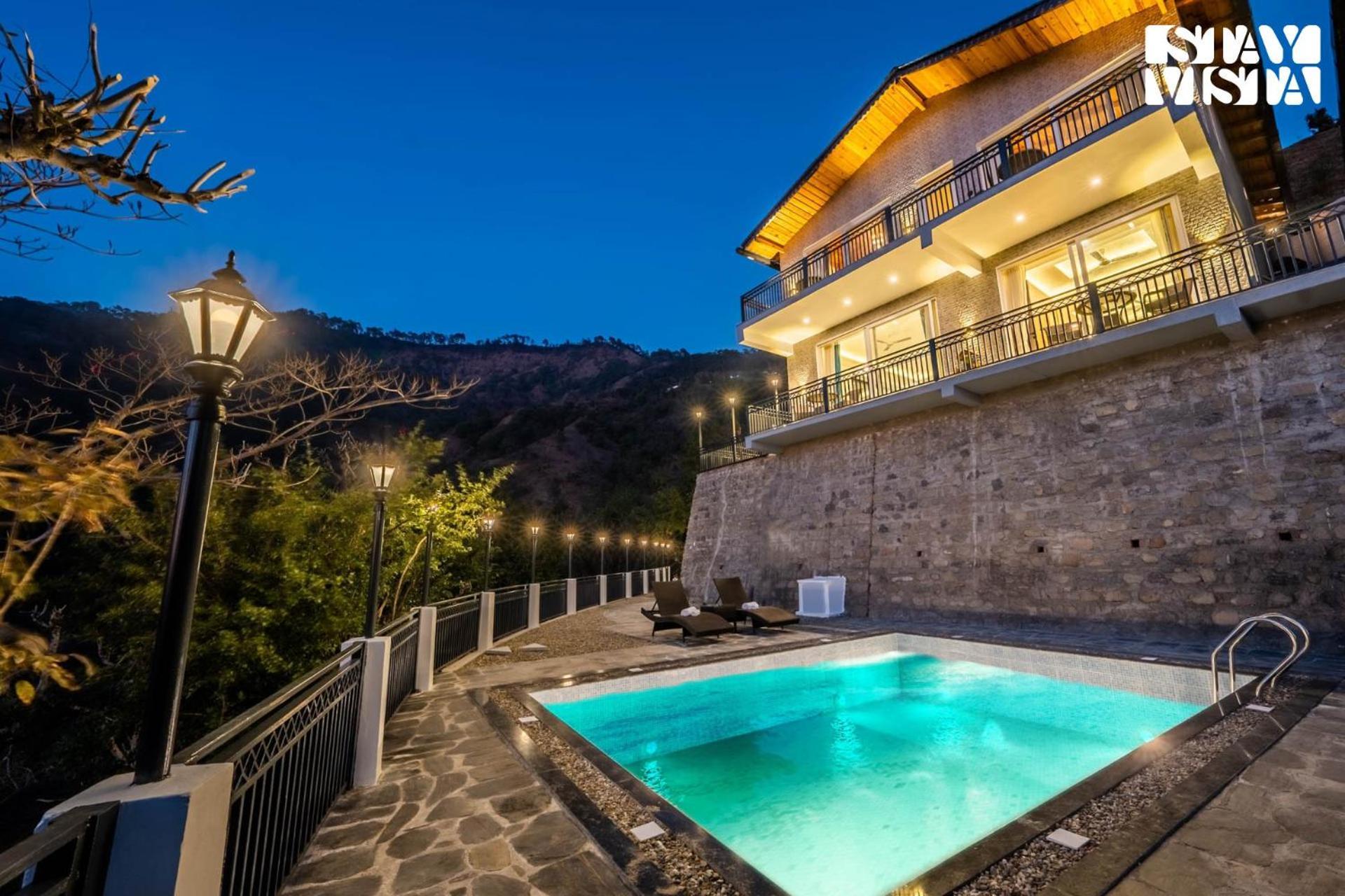 Stayvista At Sunset Springs With Pool & Views 奈尼塔尔 外观 照片